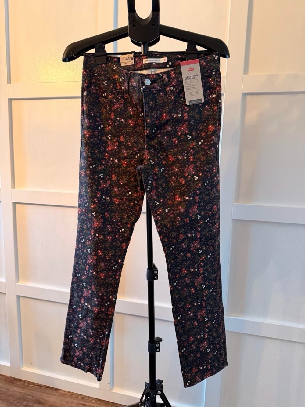 Levi’s 314 Floral Jeans